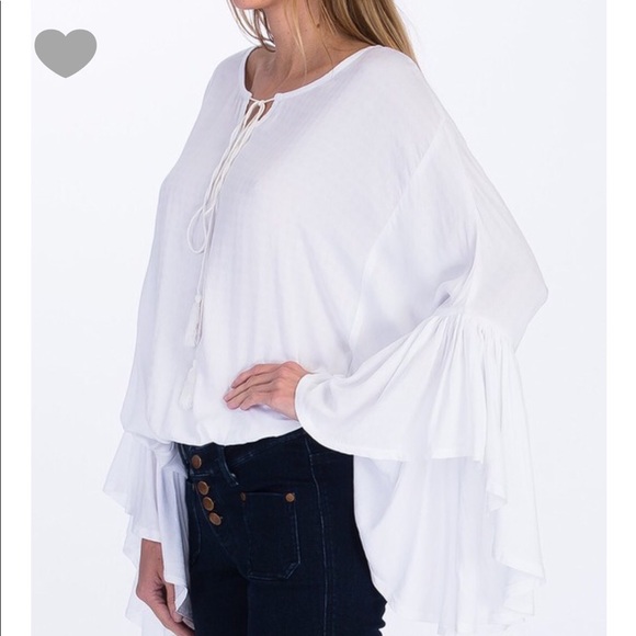 Olivecous Flowy blouse w/ ruffle sleeves 4 colors - Picture 4 of 5