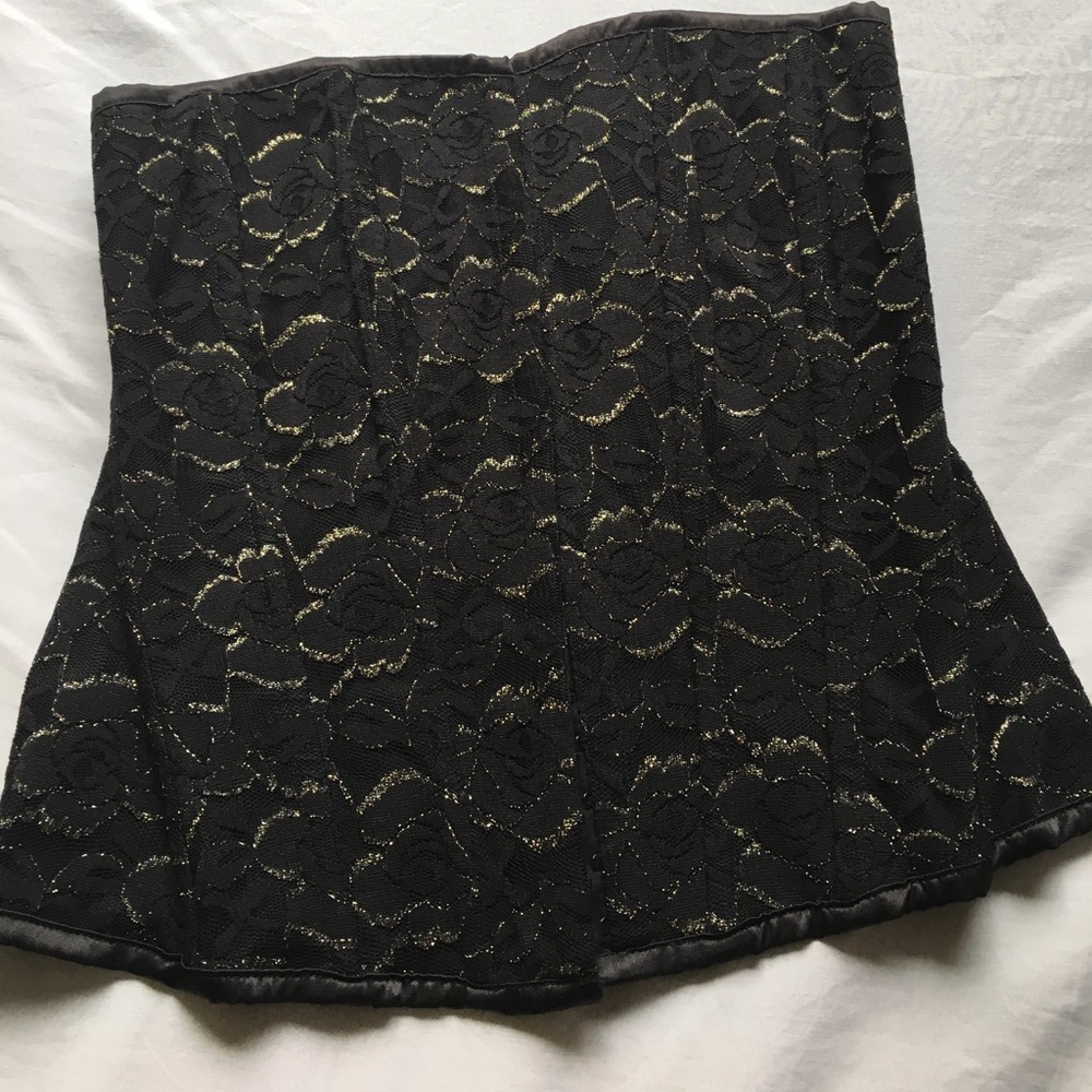 Black and gold detail corset