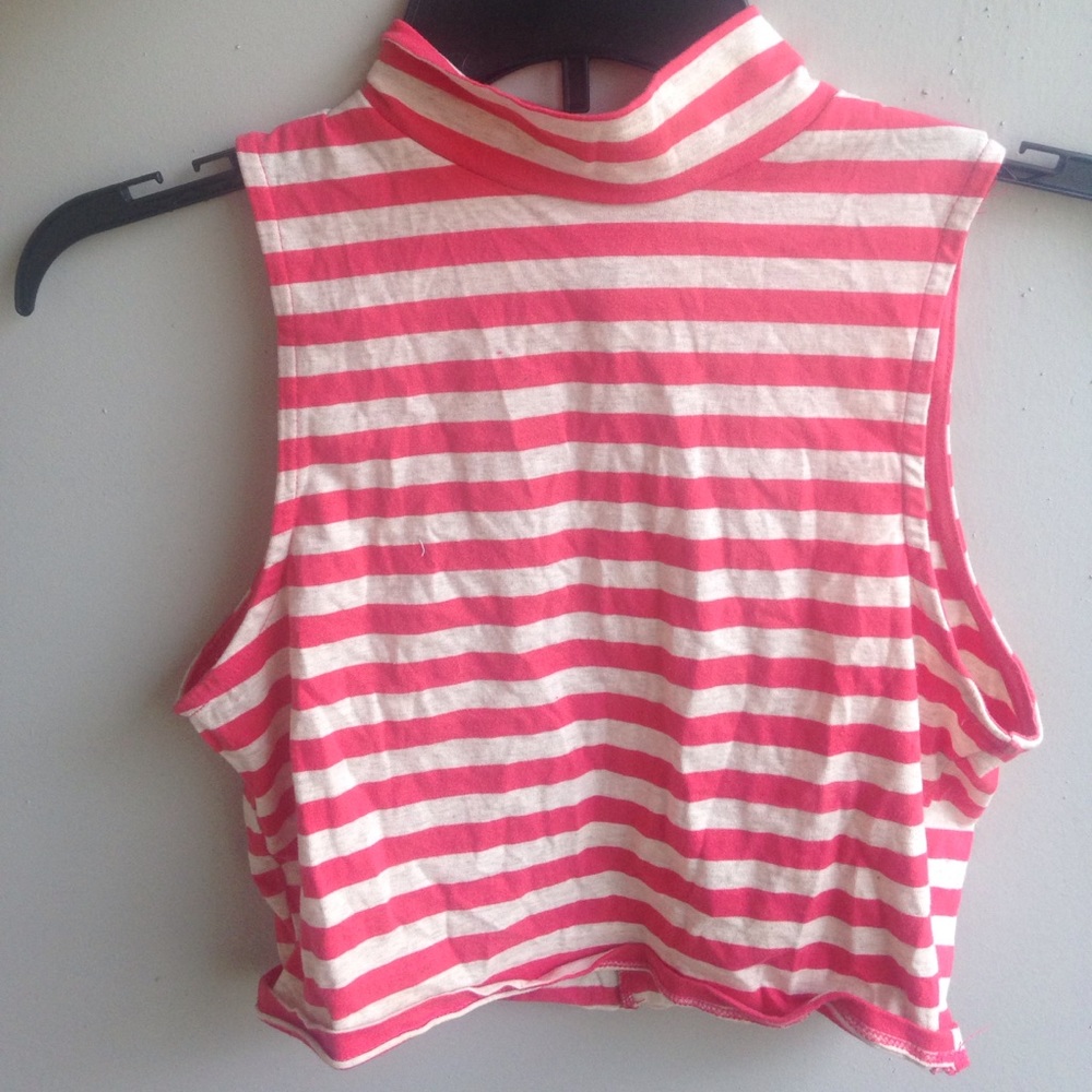 Beige and pink crop top