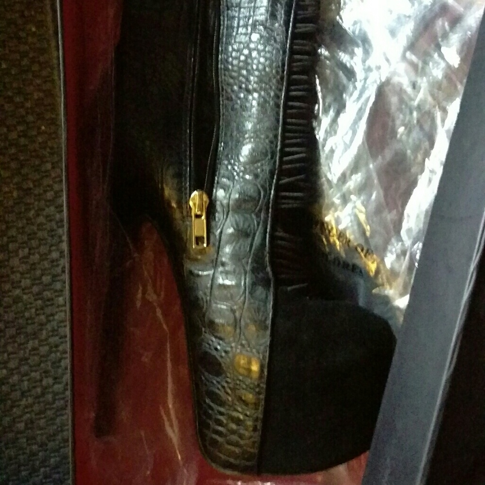 London Trash size 6 black "Crucify" stiletto boots