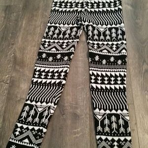 Kohl's Holiday Leggings