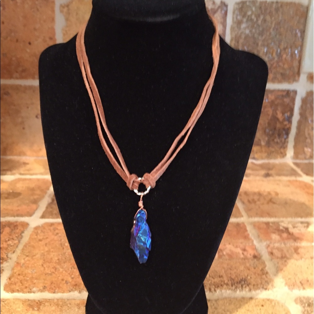 Druzy Quartz Stone Pendant Choker