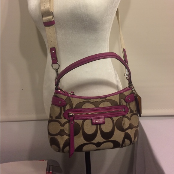 Coach Handbags - Coach Signature Daisy Shoulder/Crossbody Bag
