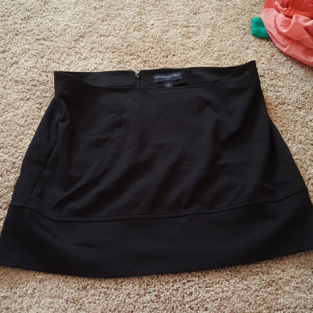 Black Banana Republic skirt