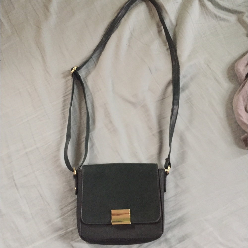 super cute dark green purse