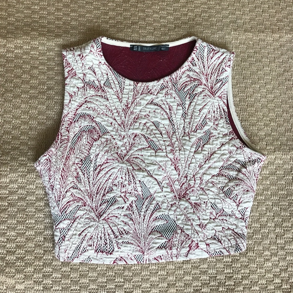 ZARA BURGUNDY & IVORY TEXTURED CROP TOP SIZE MED