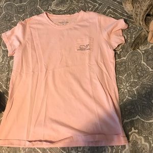 light pink vineyard vines shirt