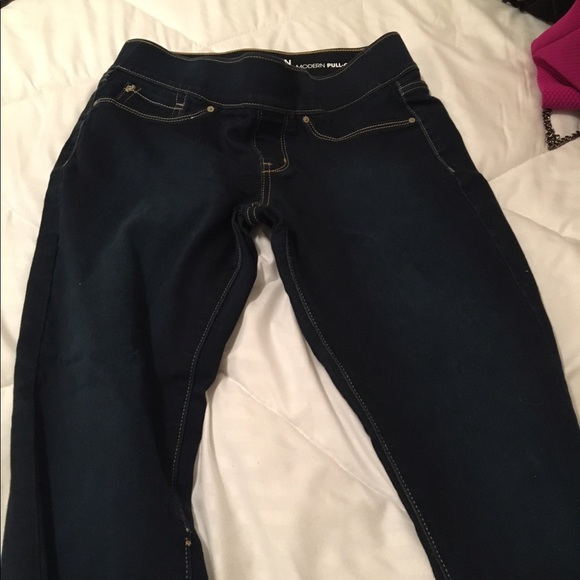 Really nice jeans, wore it couple of times - Picture 2 of 2