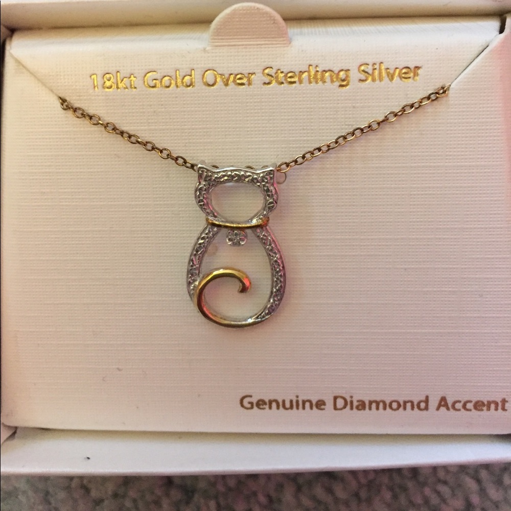 NWT Gold & Diamond accent cat silhouette necklace