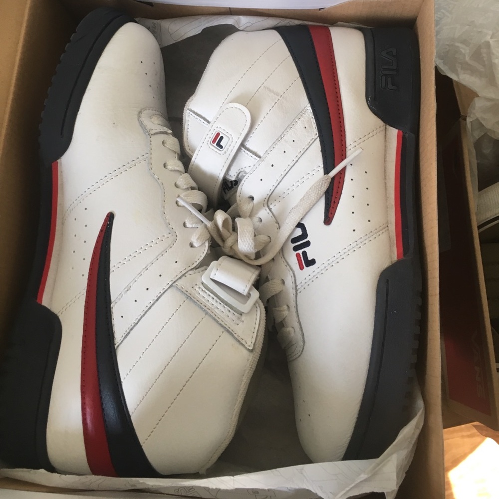 Fila - Picture 2 of 4