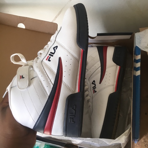 Fila - Picture 4 of 4