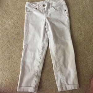 White Jean Capris