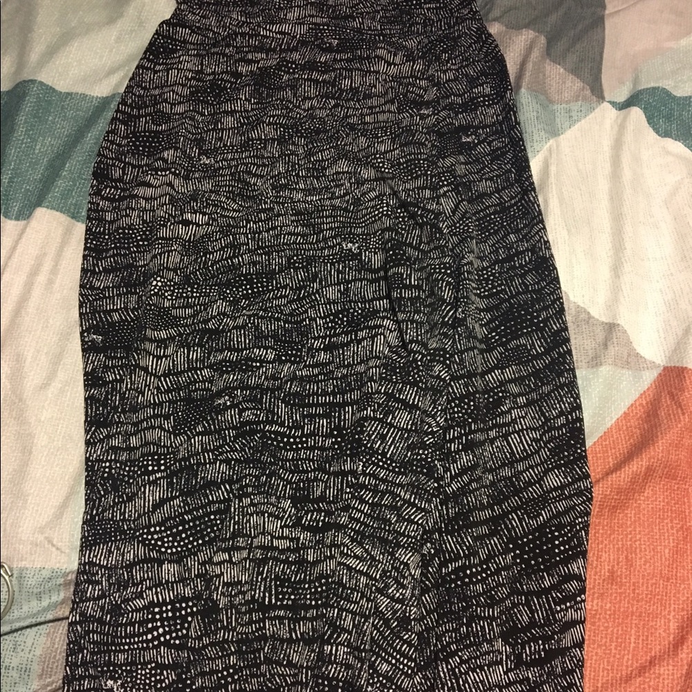 MAXI SKIRT