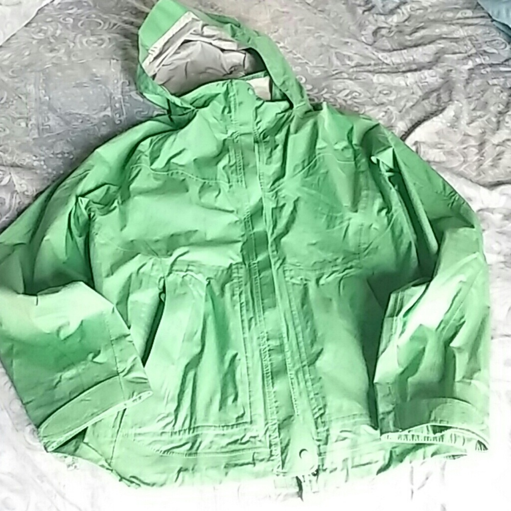 L.L.Beam size Small Rain Jacket