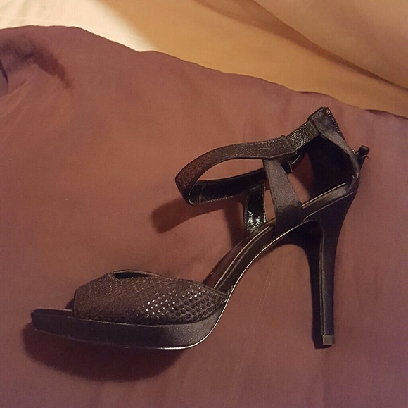Moda heels! - Picture 2 of 2