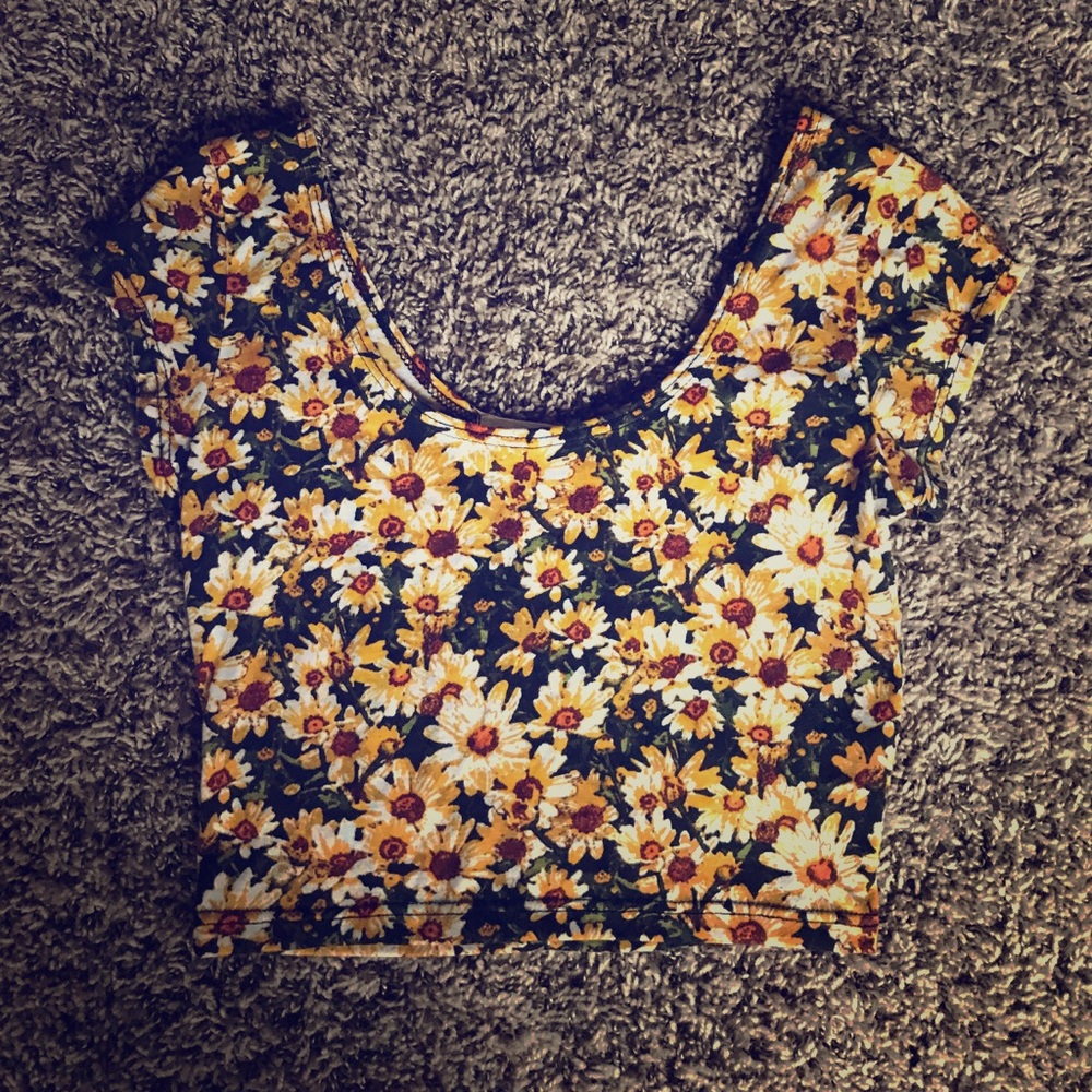 Flower crop top