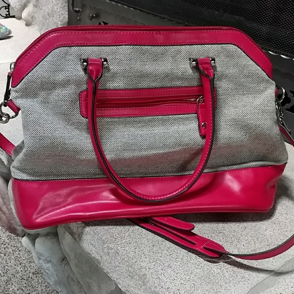 London Fog tote - Picture 4 of 4