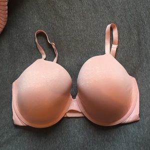 Victoria's Secret pink 34DDD bra