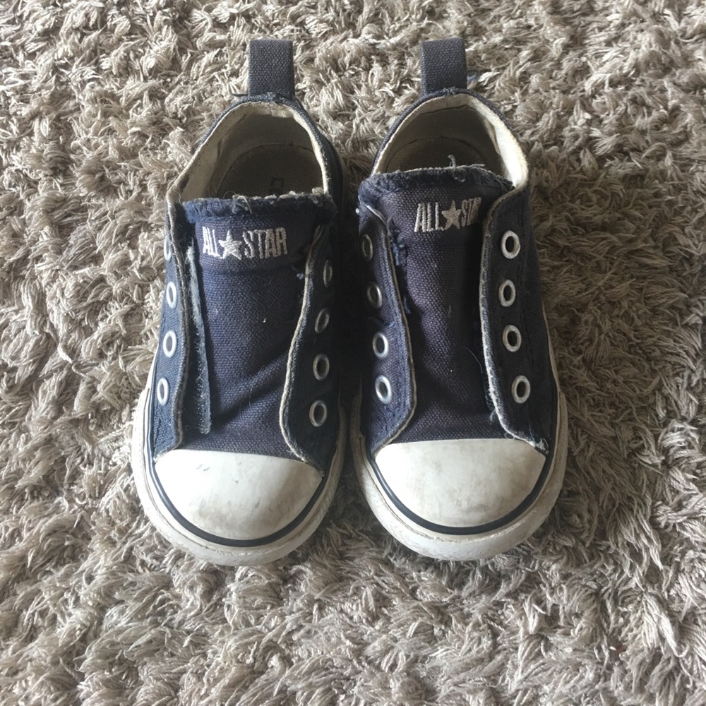 Toddler Convers slip-ons.