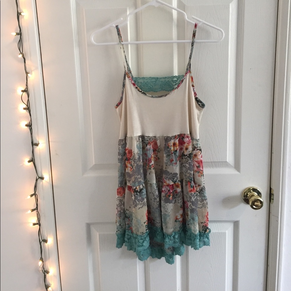 Cute summertime floral blue top