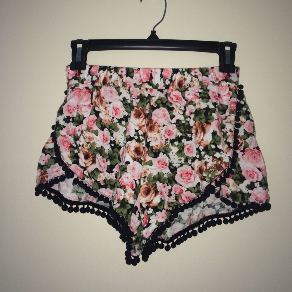 Forever 21 floral pompom loose flows shorts