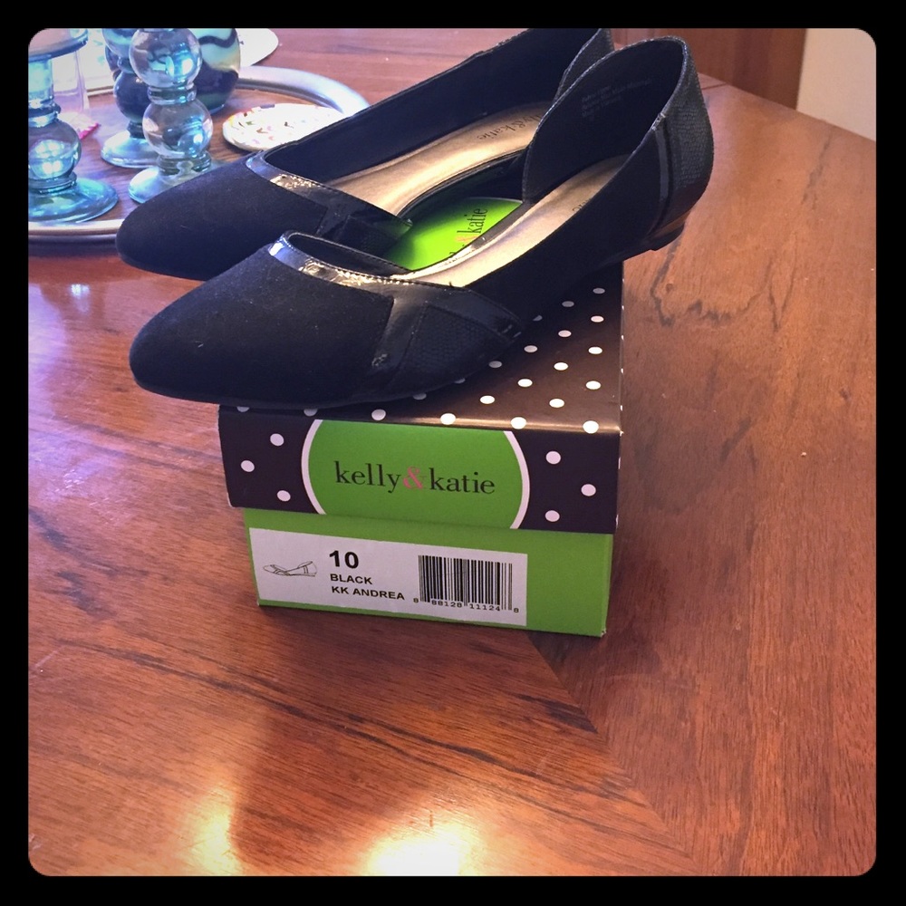 Kelly & Katie Black KK Andrea Flats