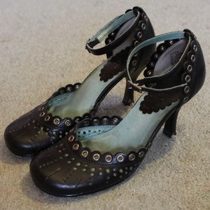 black Mudd ankle strap kitten heels