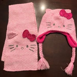 Hello Kitty Hat and Scarf