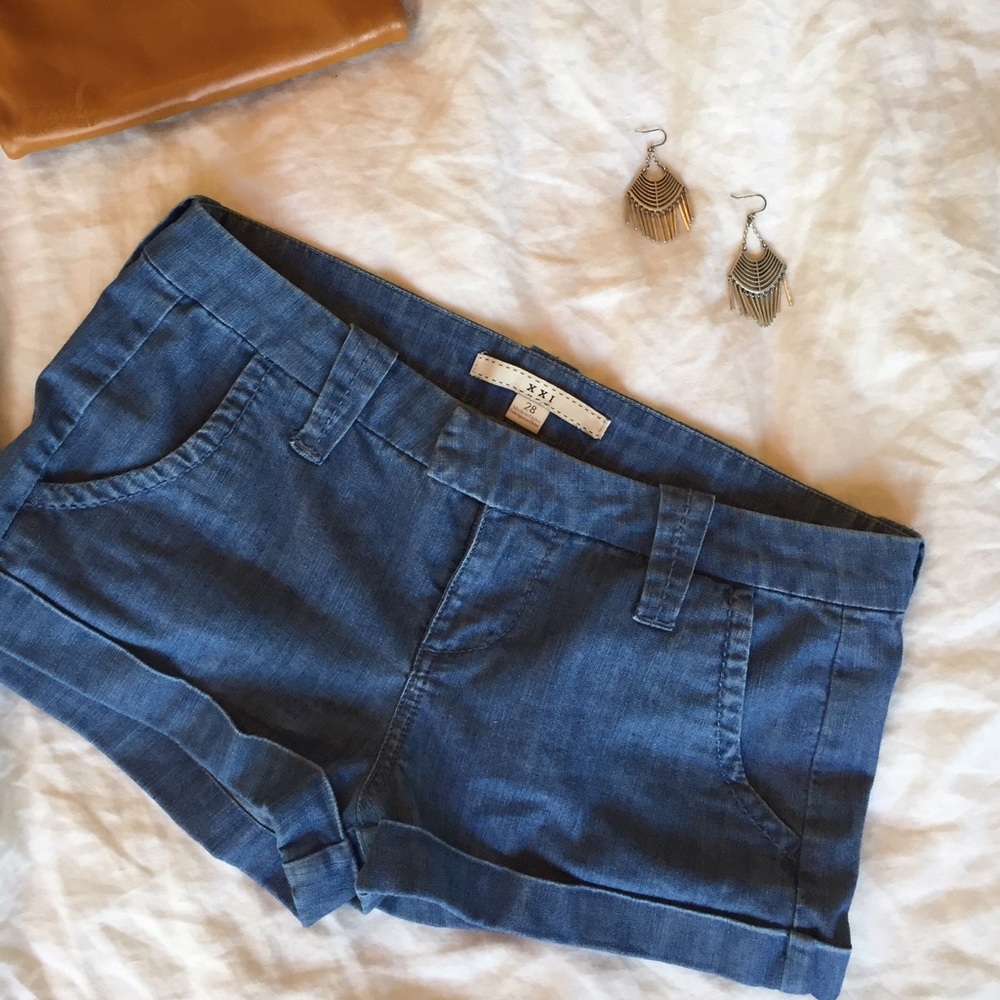 [Forever 21] XXI jean cuff shorts 28 medium wash