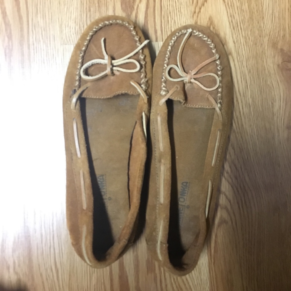 Minnetonka slippers size 7 1/2