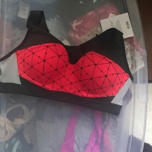 Victoria's Secret INCREDIBLE sports bra