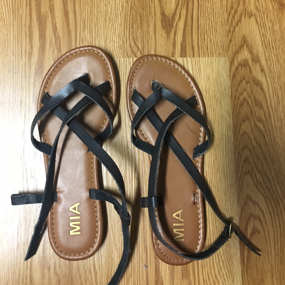 Mia sandals size 6 1/2
