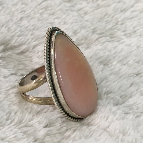 Beautiful pink opal ring size 6.75 in .925 silver - Picture 5 of 8