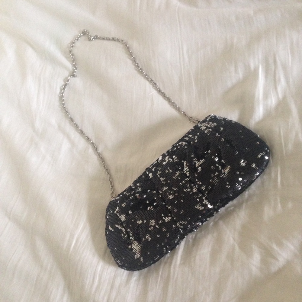 Sequin clutch with optional shoulder strap chain