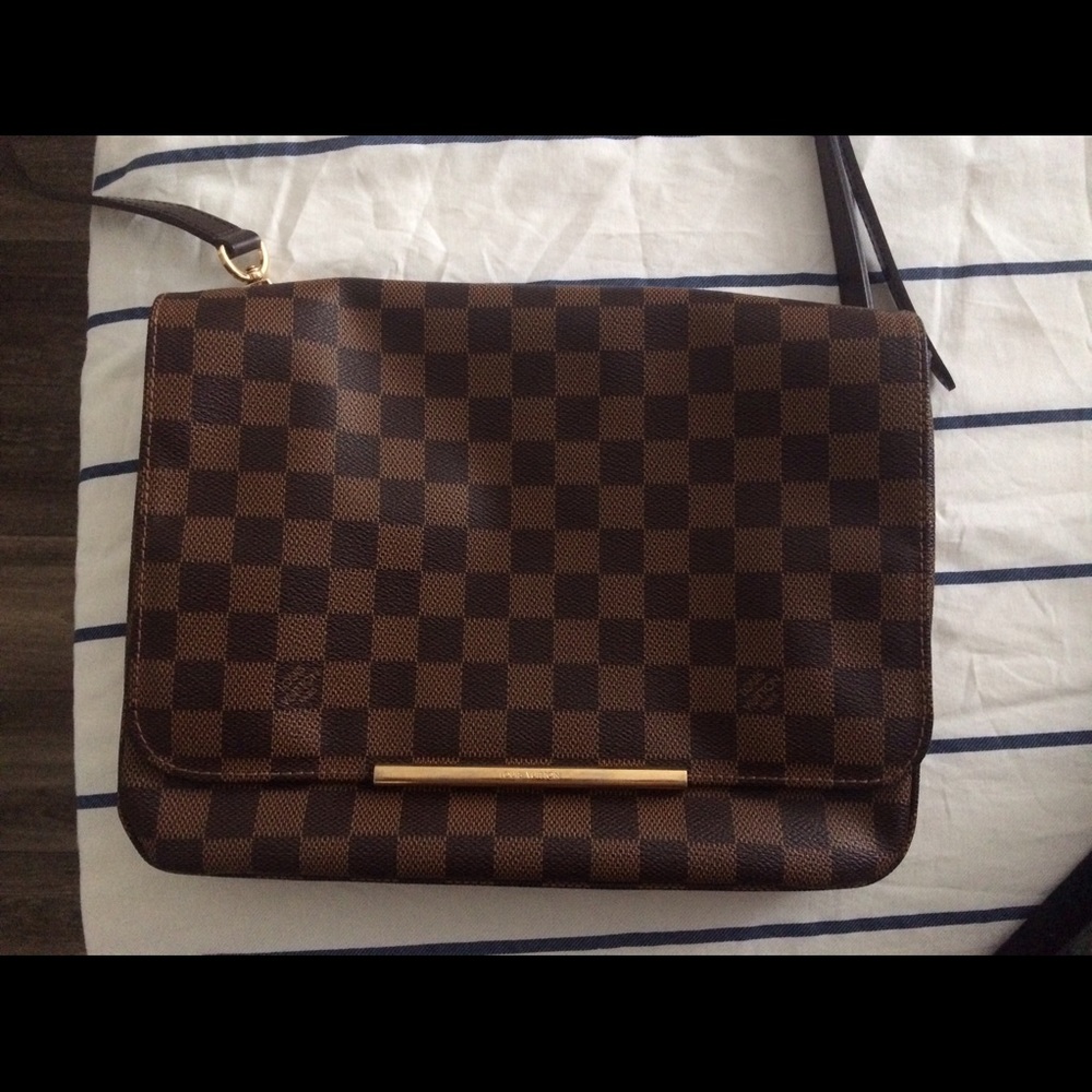 Louis Vuitton Shoulder Bag