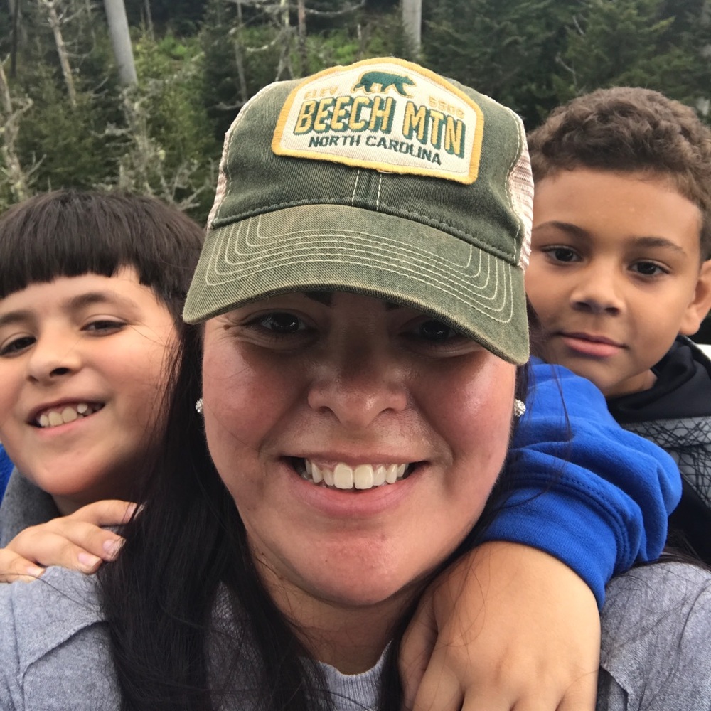 Meet your Posher, Alicia