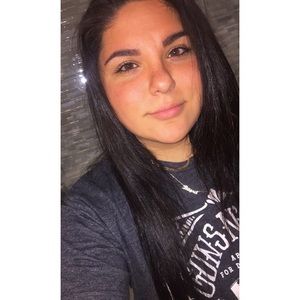 Meet your Posher, Alysia