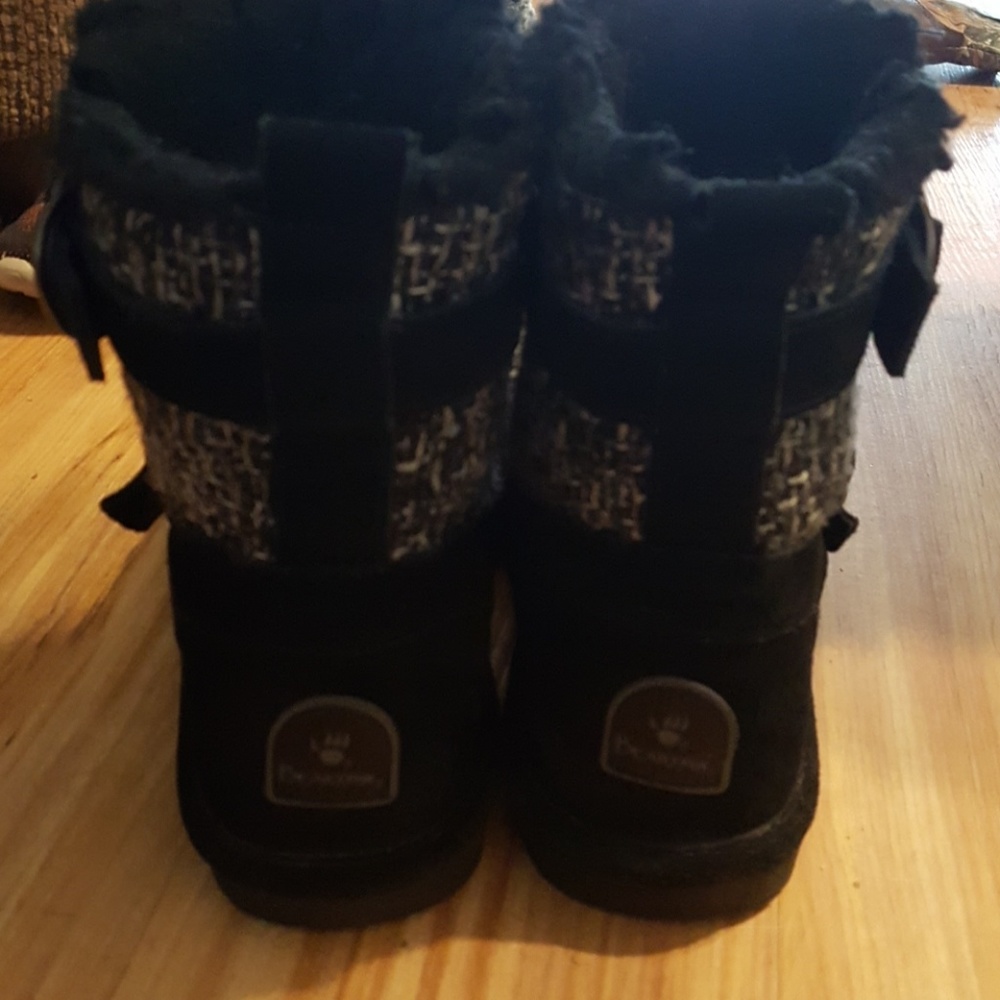 Bearpaw boots