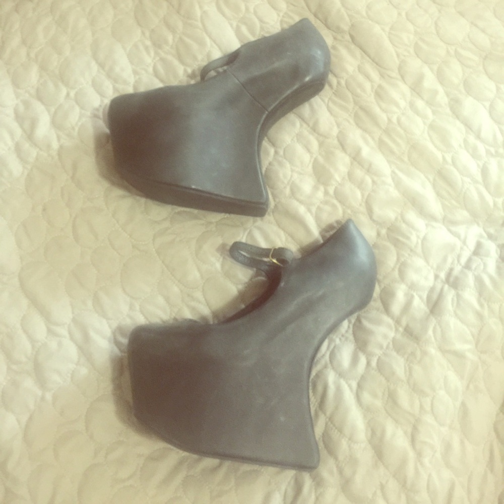 Jeffrey Campbell "nightwalker" wedges size 6.5