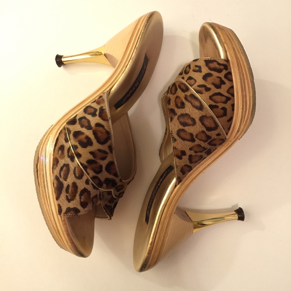 Betsey Johnson leopard Pollys