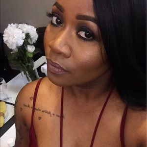 Meet your Posher, Monique