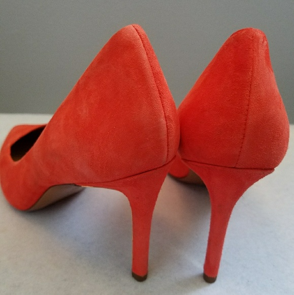 Tory Burch Elana Pumps - Picture 4 of 4