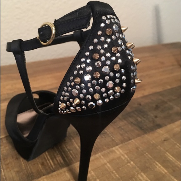 Steve Madden Gold Spike Heels size 7 - Picture 2 of 4