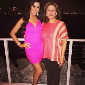 ❤Hot pink mini dress with deep plunging neckline