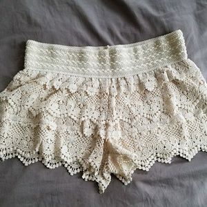 Crocheted shorts