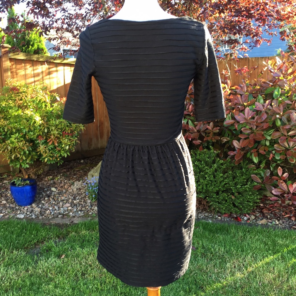 ✨ NWT Gap Black Stripe Skater Dress - Picture 2 of 3