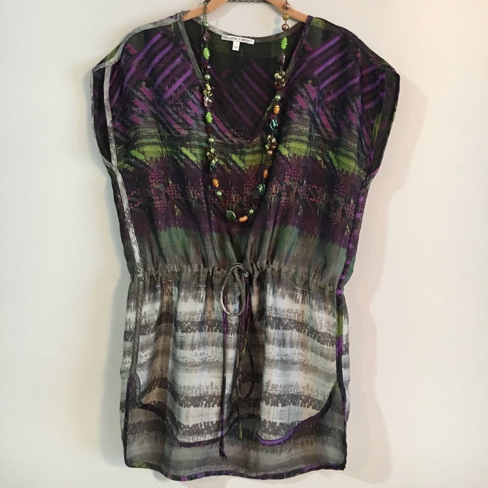 COLLECTIVE CONCEPTS SIZE S SILKY TOP