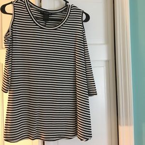 Cute shoulderless with sleeves!