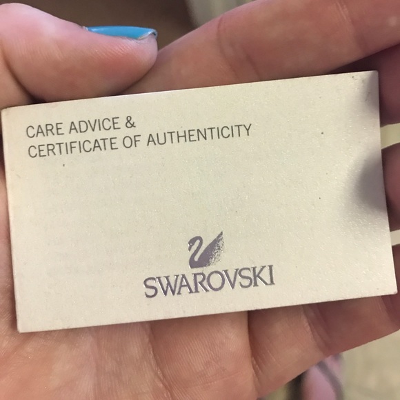 Swarovski lavender pendant necklace - Picture 3 of 3