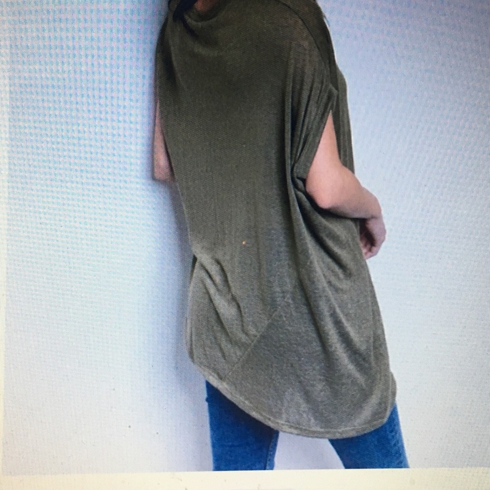 Only ONE left! Oversized Slub Knit Top NWOT - Picture 2 of 2